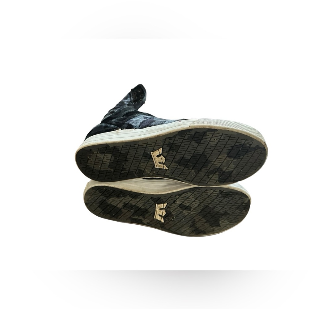 Supra women camouflage‎ size 7.5 us - Picture 5 of 6